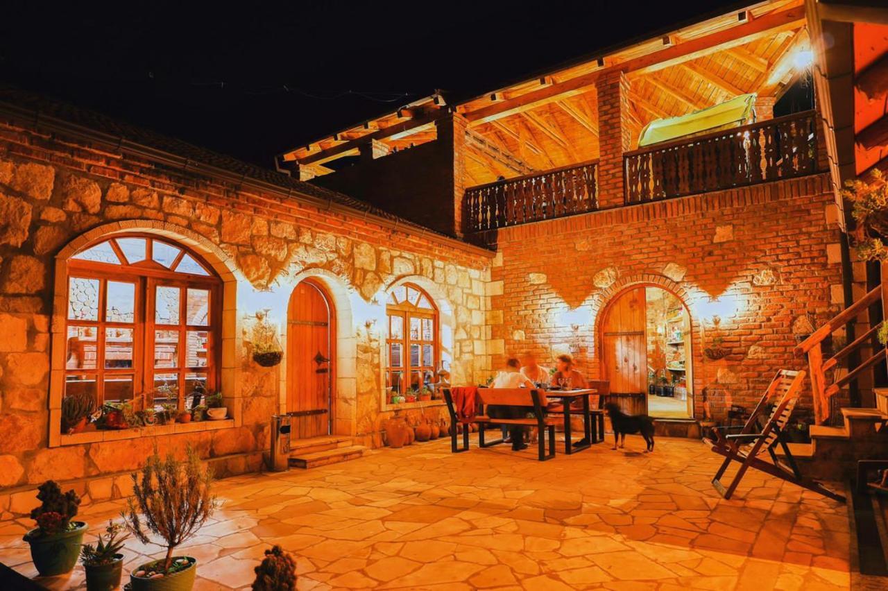 Odo'S Guest House Martvili Luaran gambar