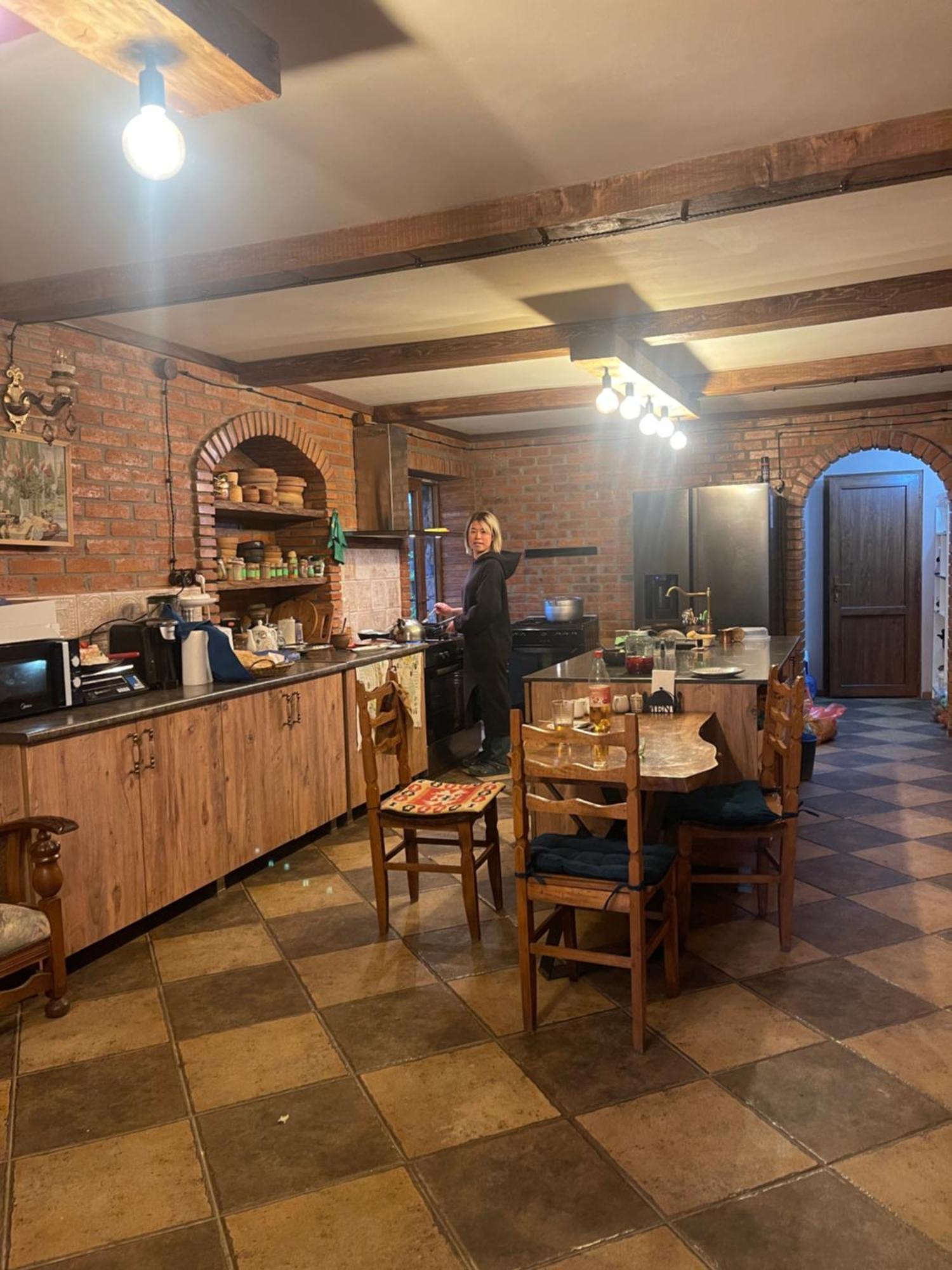 Odo'S Guest House Martvili Luaran gambar